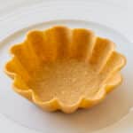 Onion & lovage cone and a artichoke & pistachio tartelette 2 Onion & lovage cone and a artichoke & pistachio tartelette