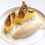 Baked pear with Jerusalem artichoke