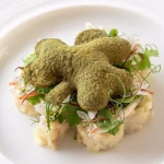 Crab salad with magnolia and sorrel 1 Crab salad with magnolia and sorrel