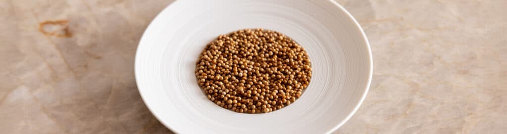 Puffed mustard seeds