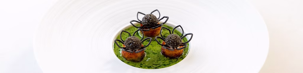Crispy potato caviar dish