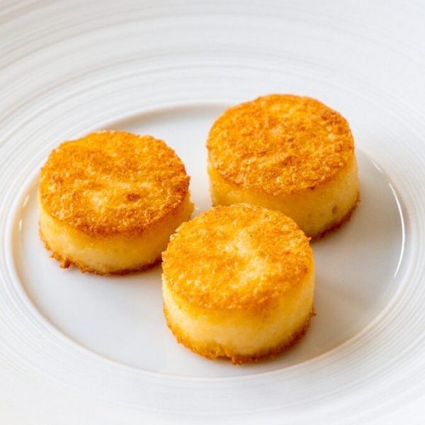 Crispy and golden polenta