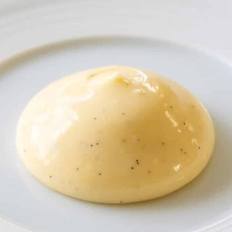 Vanilla and cardamom cream