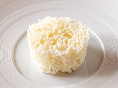 The lemon sponge cake