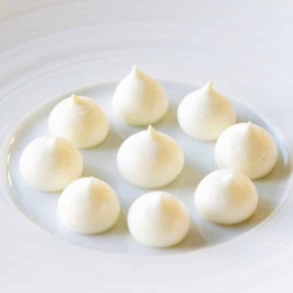 Passionfruit meringue